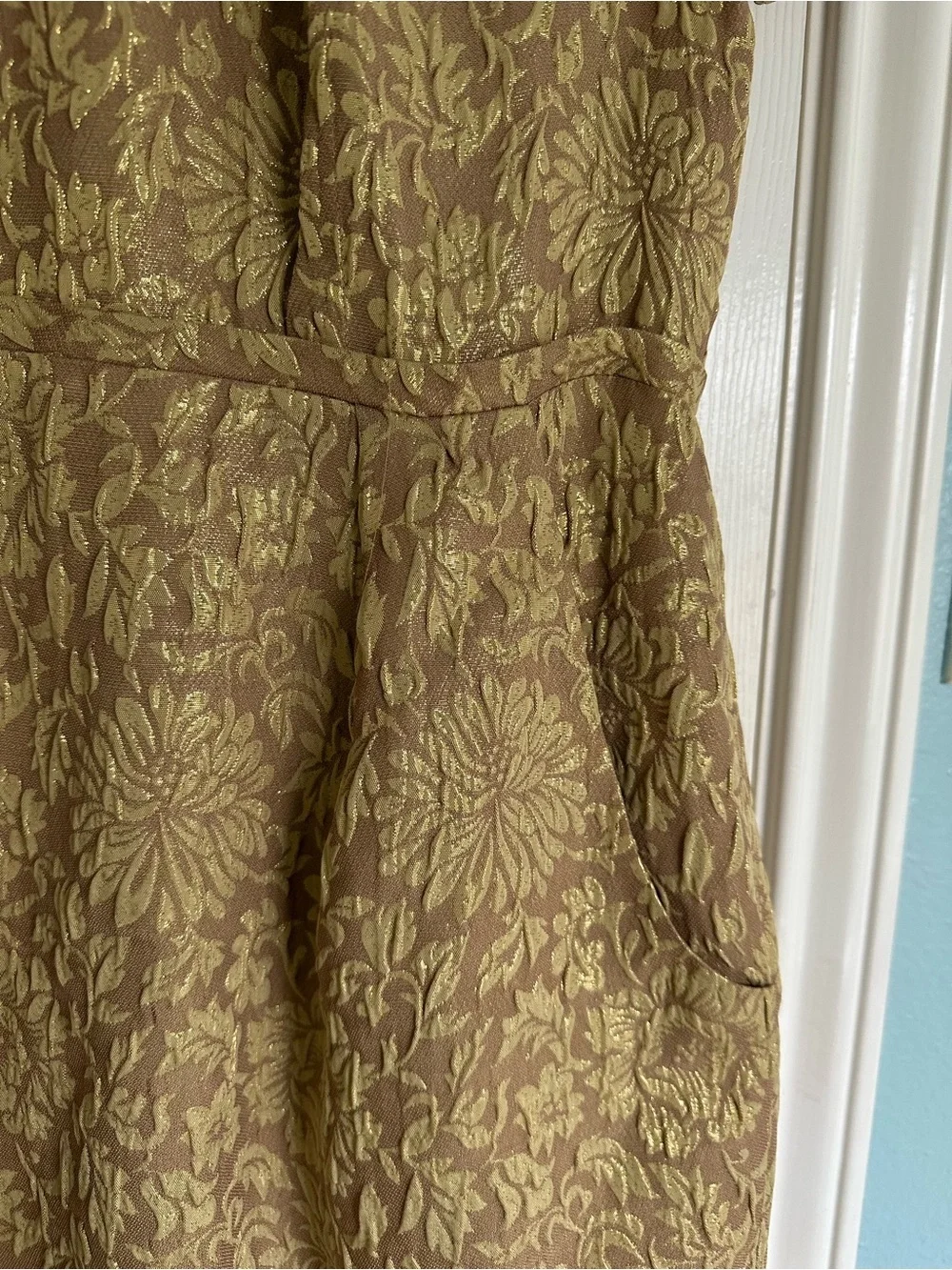 J Crew S 10 Gold Brocade Floral Dress Cocktail Formal cap Sleeve Silk Scoop Neck